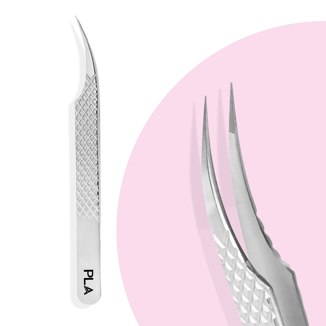 Fiber tip lash tweezers from Paris Lash Academy: Isolating Tweezer, 12cm (back view, close up of tip)
