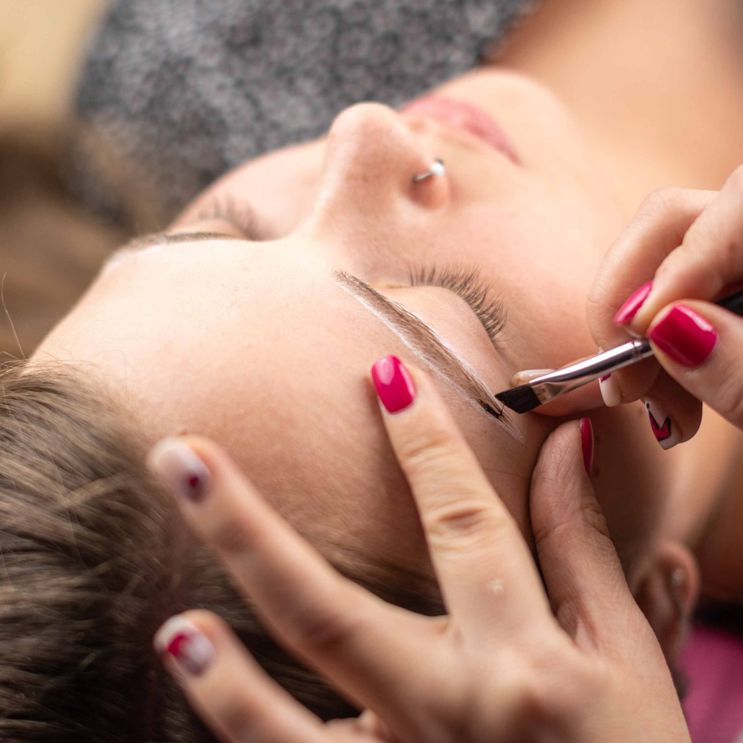 Brow Lamination vs Microblading | What’s the Difference?