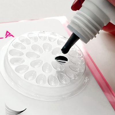 Clear vs Black Lash Glue: Is Clear Lash Glue Better Than Black or Vice Versa?