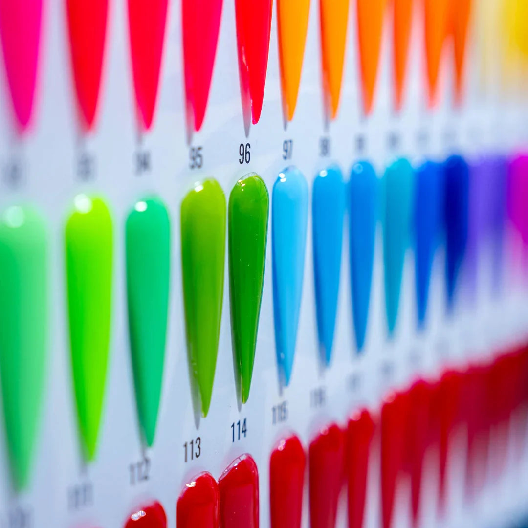 Lacquer Nail Polish vs Gel: What is the Difference Between Gel and Lacquer Nail Polish?
