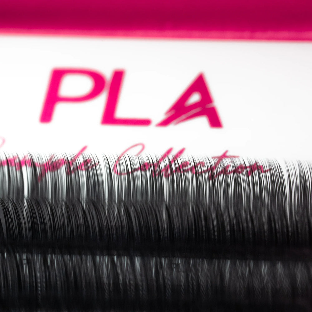 PLA Lash Extension Samples - 0.03 Volume Lash Tray (close up view of lashes in tray)